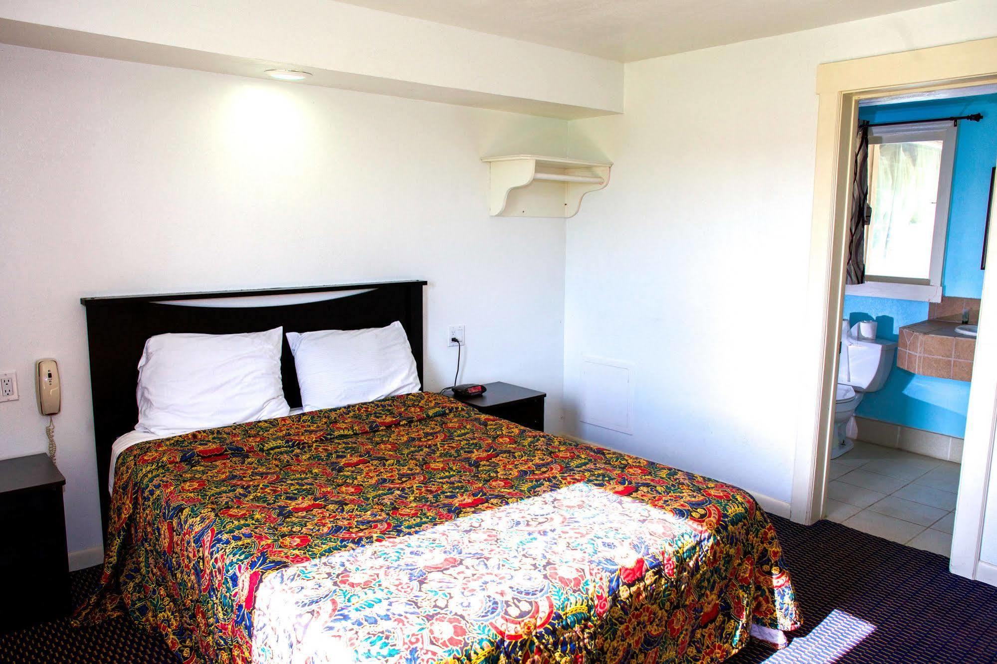 Knights Inn Harrisonville Ngoại thất bức ảnh