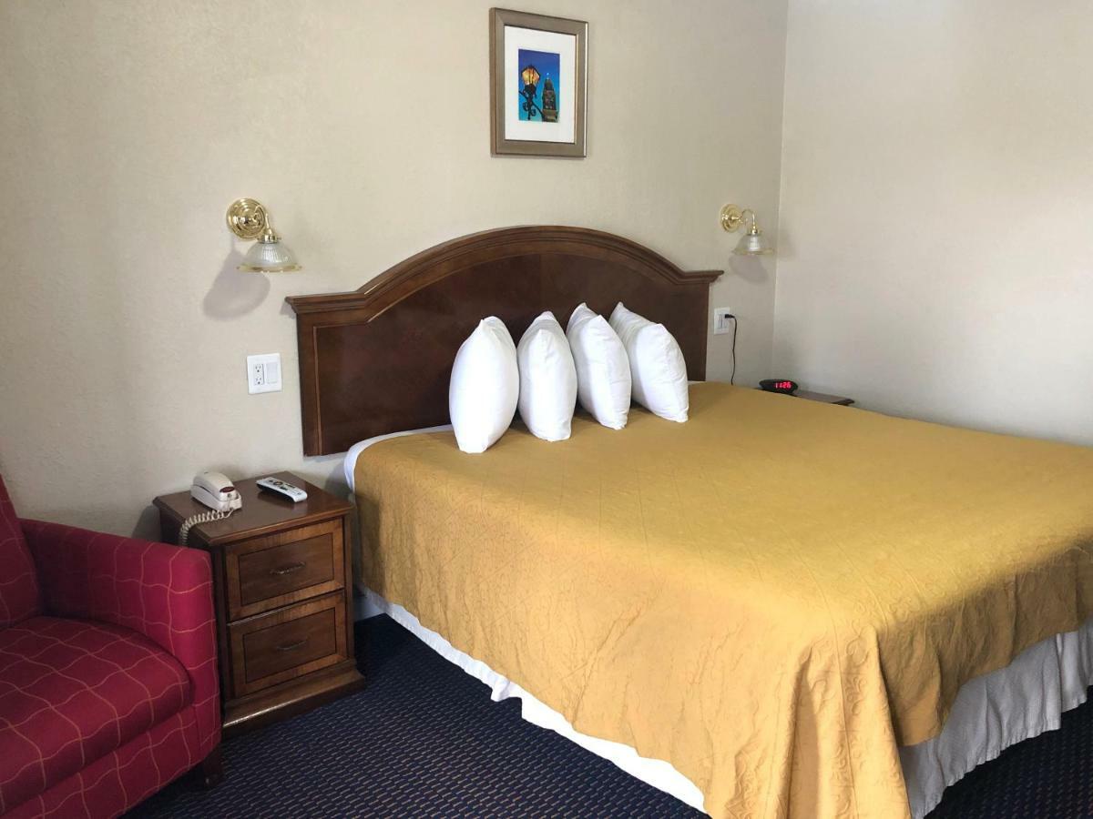 Knights Inn Harrisonville Ngoại thất bức ảnh